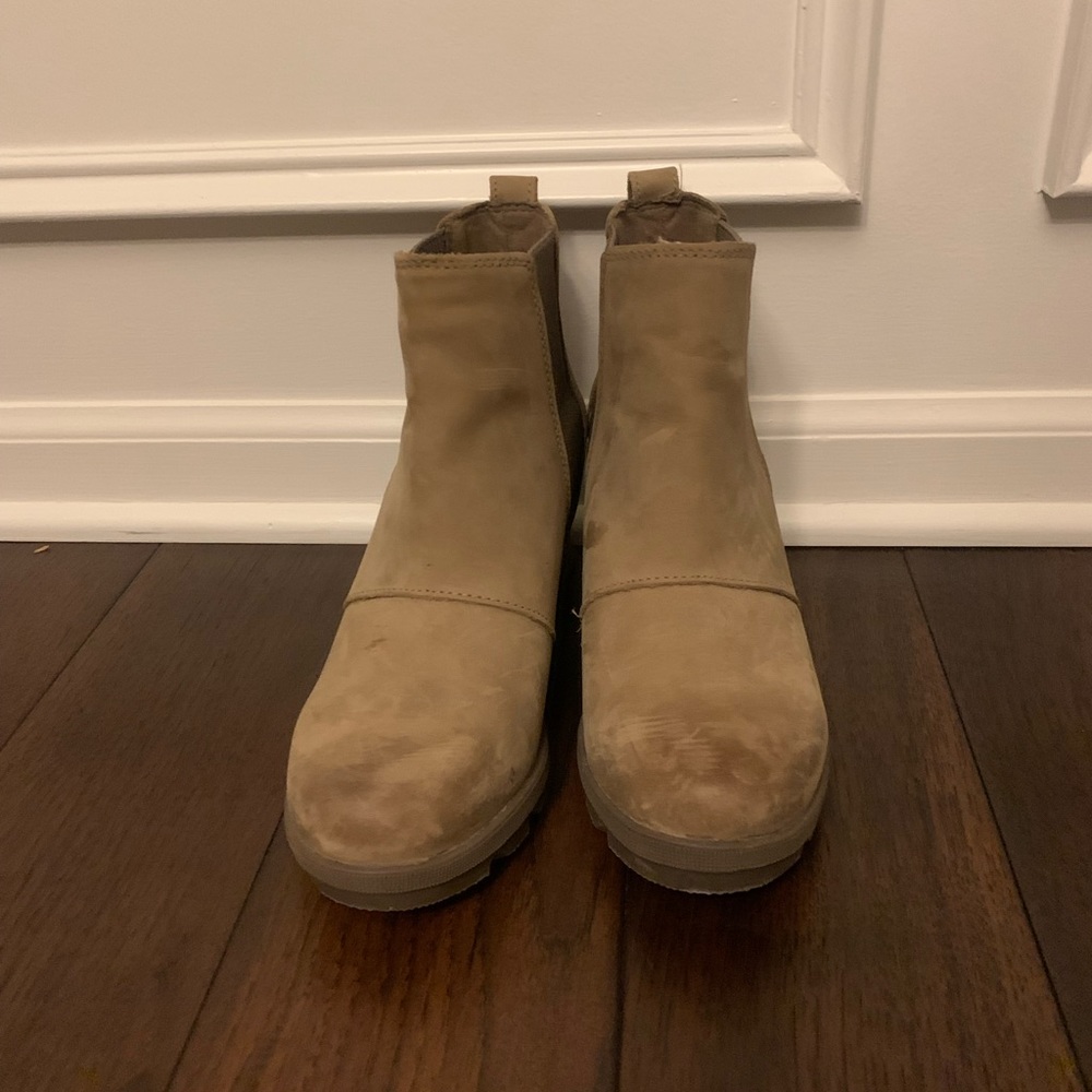 Sorel Joan of Arctic II Wedge Boot - Tan / Taupe - size 7